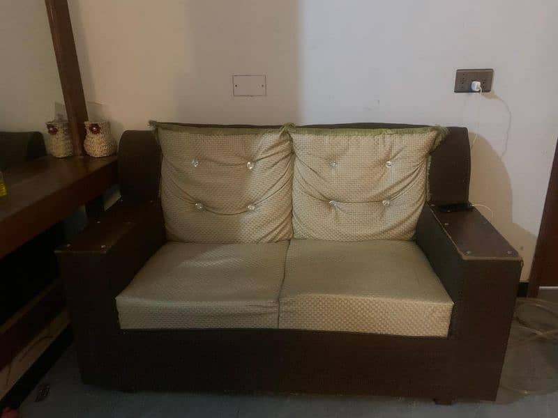 Sofa set 3+2+3 seater used 4