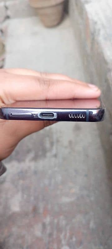 10/9 condition Samsung S22 6