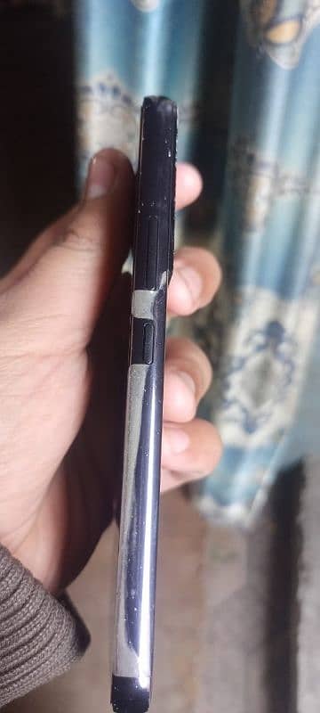 10/9 condition Samsung S22 8