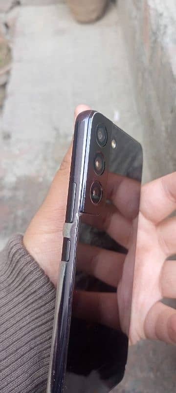 10/9 condition Samsung S22 9