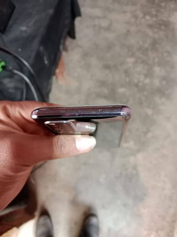 vivo v19 urgent for sale 4