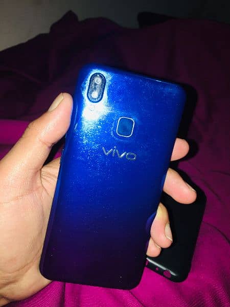 hello kya set hai vivo y93 4-64 low budget good condition 2