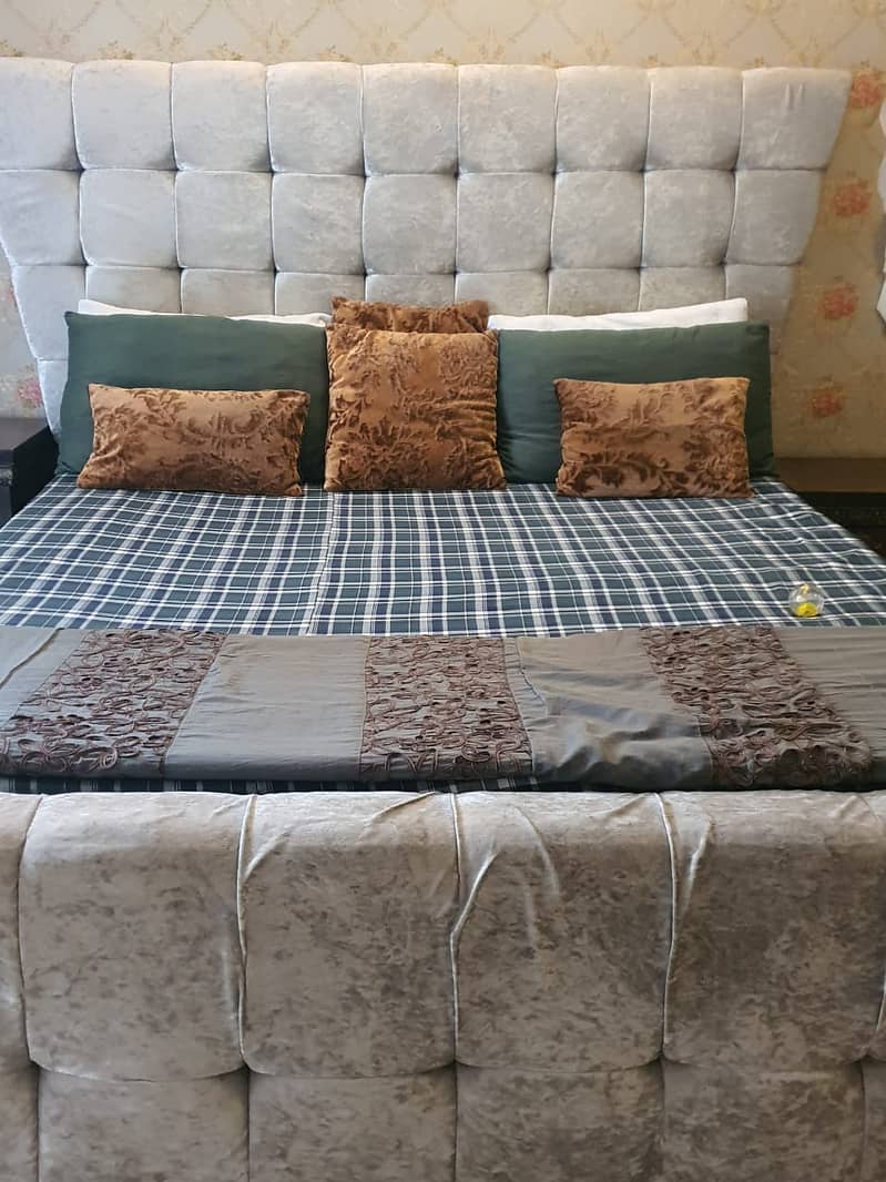 bed / king size bed / double bed / side tables / wooden king size bed 6