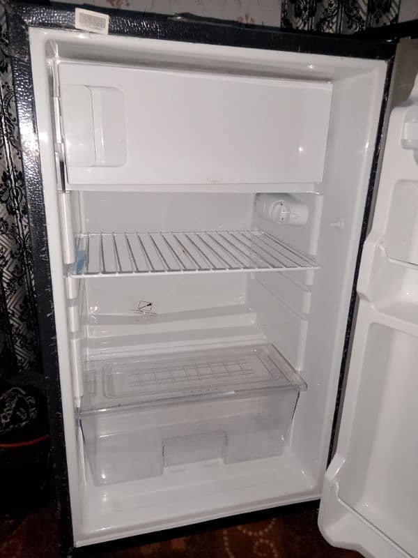 Dawlance Room Fridge Full New 1