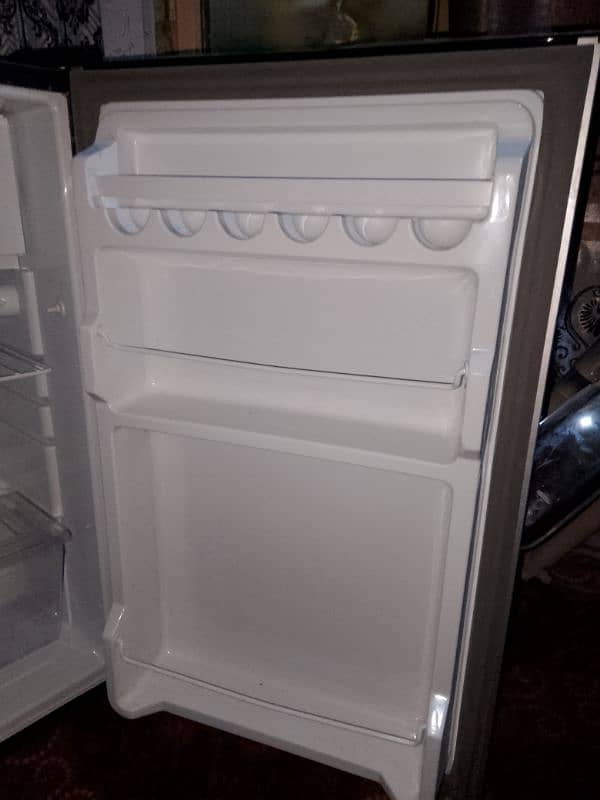 Dawlance Room Fridge Full New 3