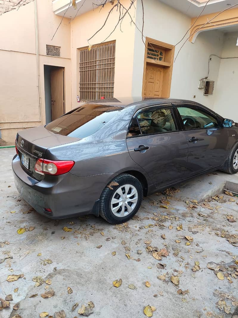 Toyota Corolla GLI 2013 4