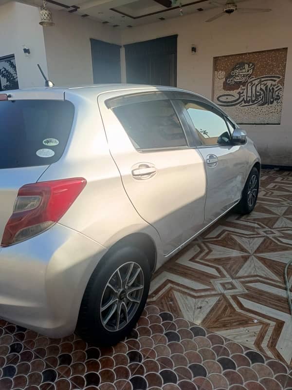 Toyota Vitz 2018 7