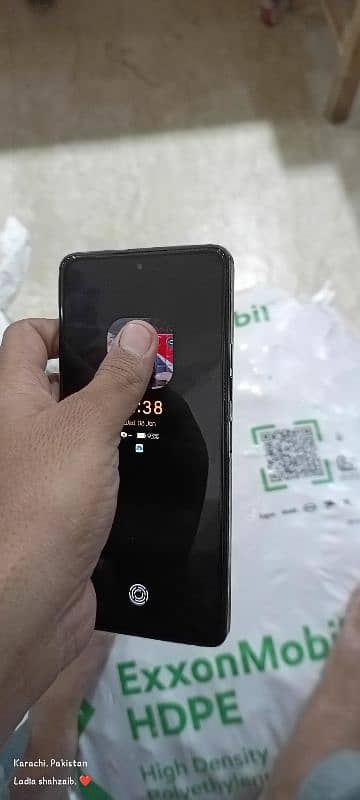 all okay box ka sat han. 8. *8. . 256 . tecno camon 20 pro 1