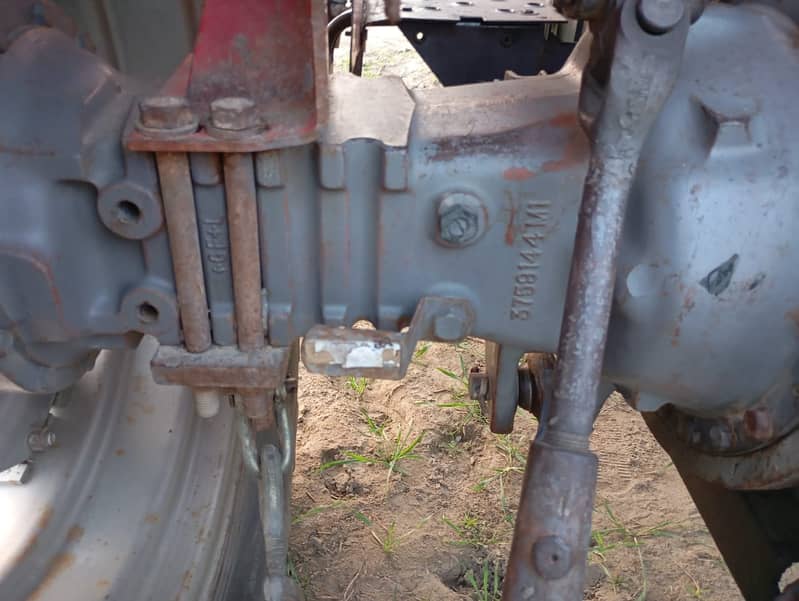 Massey Ferguson 375 Tractor Model 1993 11