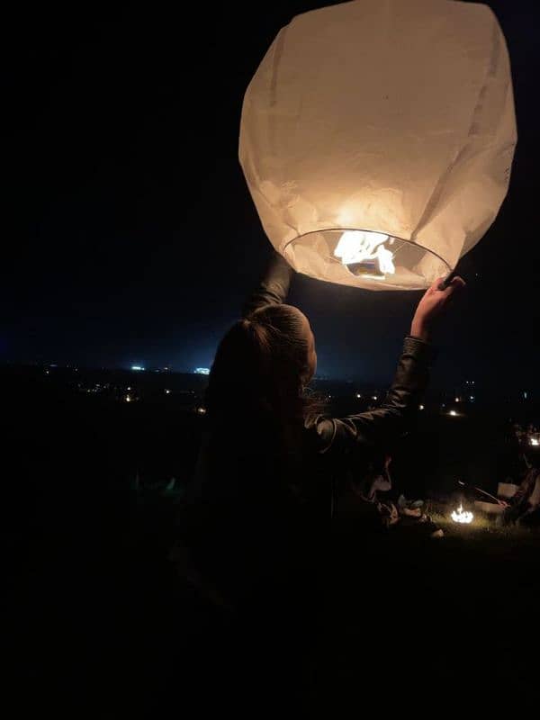 Sky lanterns for events. 2