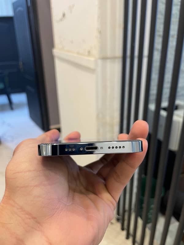 Iphone 13 Pro Lush Condition Syeriya Blue 5