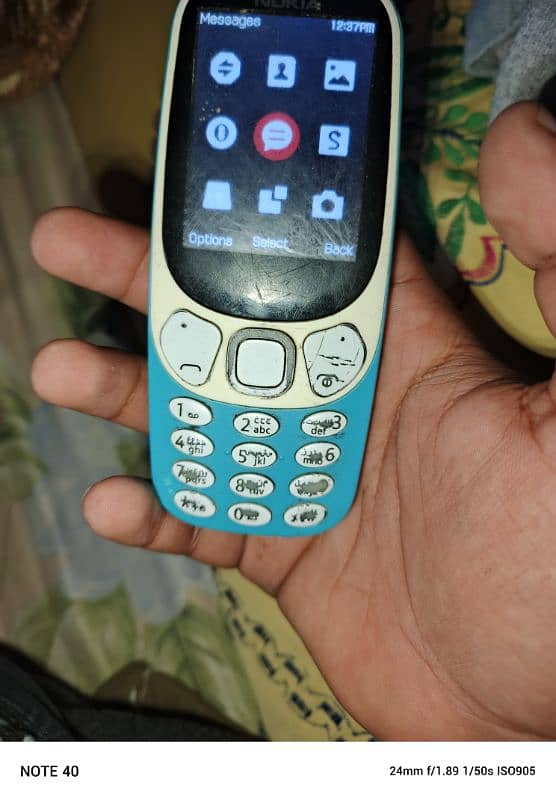 nokia 3310 for sale condition10/8 number 03208081340 3