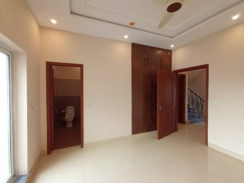 5 MARLA HOUSE FOR RENT IN DHA RAHBAR PHASE 2 9