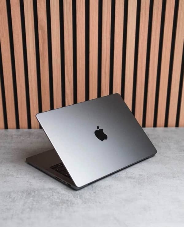 Apple MacBook Pro 14 M1 0