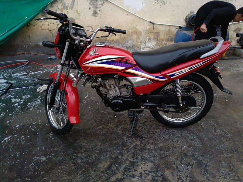 Honda CG 125 Dream Total Genion for sale. . . Location Mirpur AJK 8