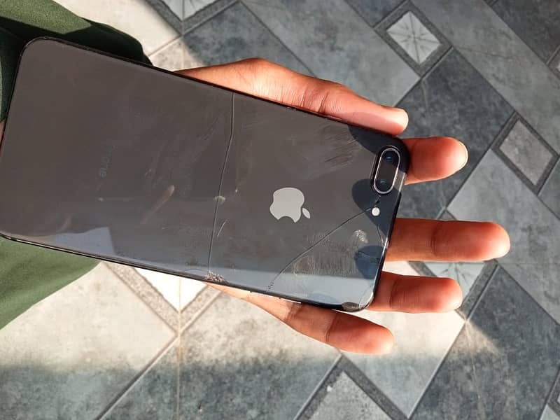 8 Plus for sale Sim Wroking In Very Low price 4