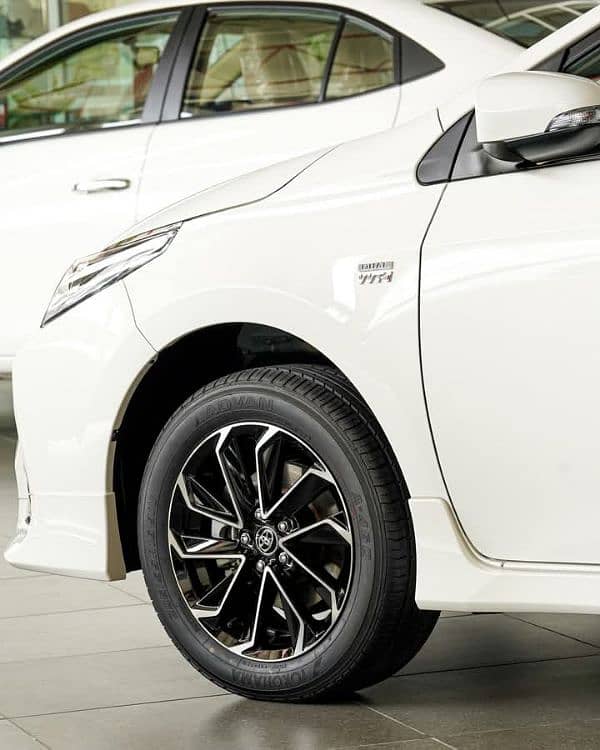 Toyota Altis Grande  White With Beige 2025 11