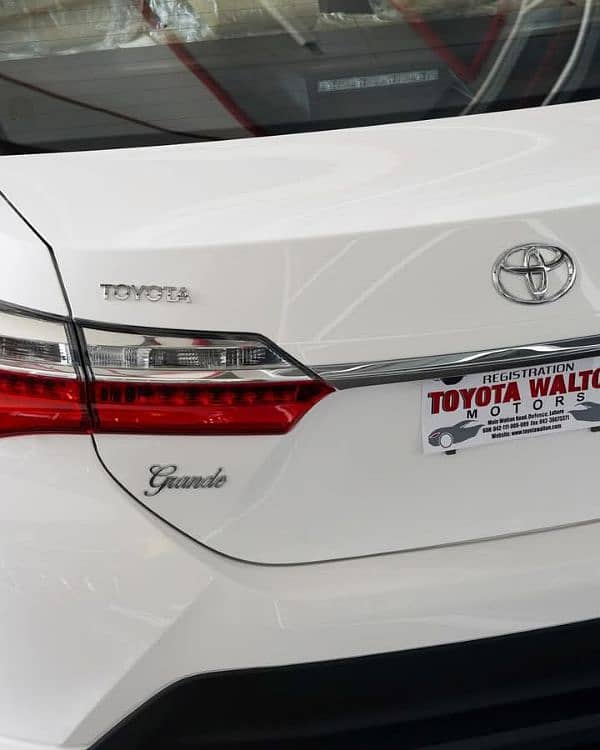 Toyota Altis Grande  White With Beige 2025 12