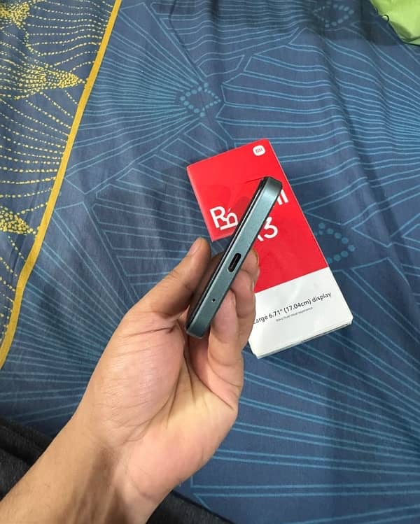 Redmi A3 With Box 4/128 1