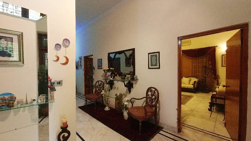 Get An Attractive Prime Location House In Lahore Under Rs. 260000000 13