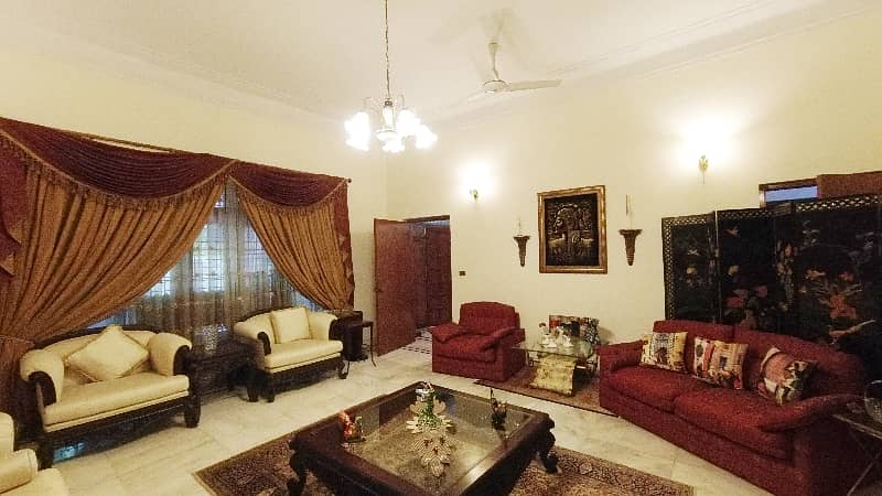 Get An Attractive Prime Location House In Lahore Under Rs. 260000000 14