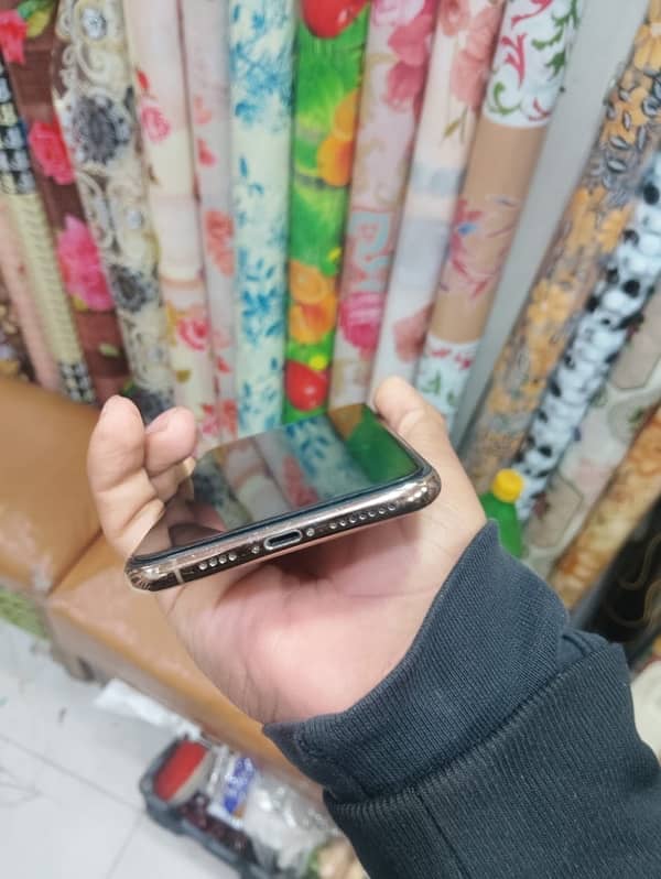 Apply iphone 11pro max PTA 2