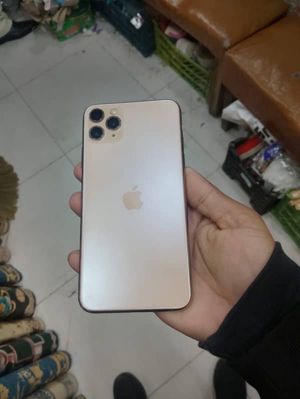 Apply iphone 11pro max PTA 7