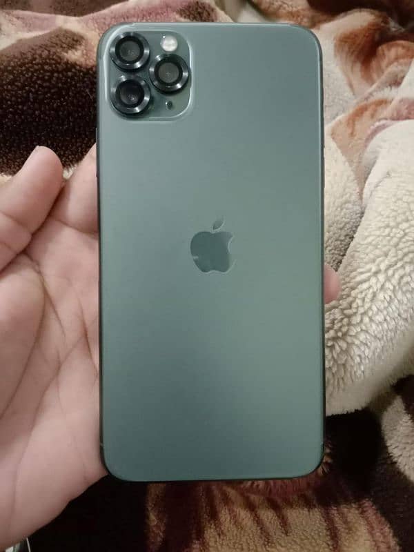 iPhone 11 pro max 256 GB full box PTA approved 03203653808 1