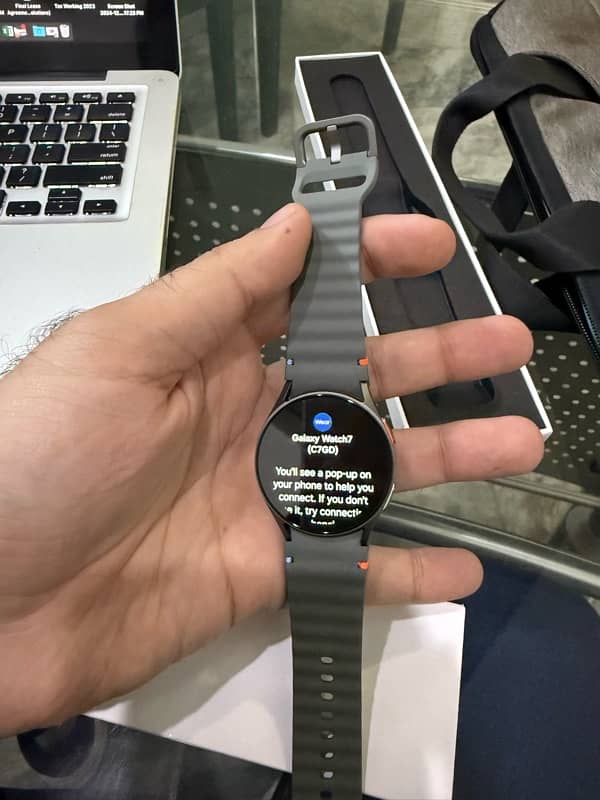 Galaxy Watch 7 Box Opened 40mm Green 2