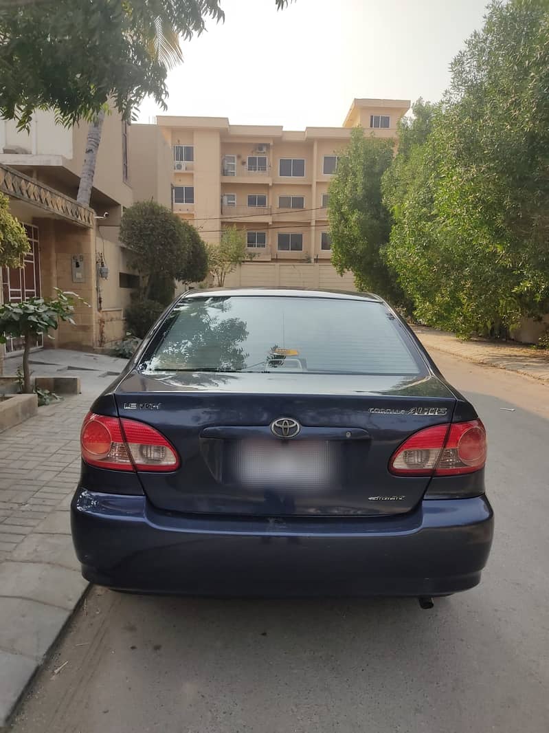 Toyota Corolla Altis 2005 3