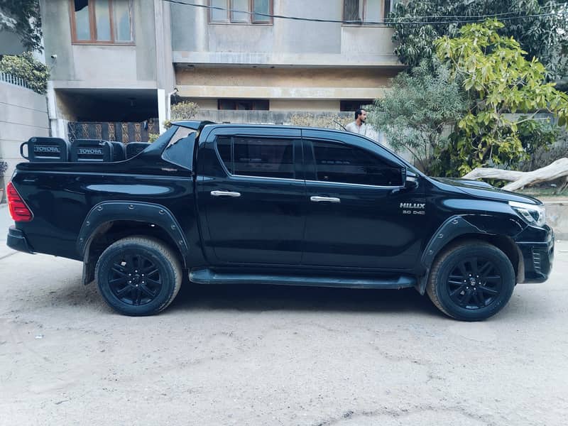 Toyota Hilux Revo 2017 4