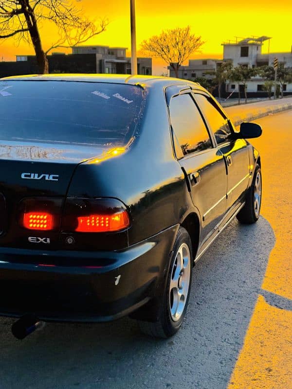 Honda Civic EXi 1995 10