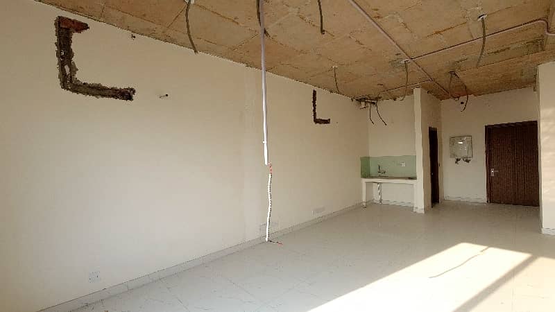 A Office Of 439 Square Feet In Rs. 70000 For Rent 7