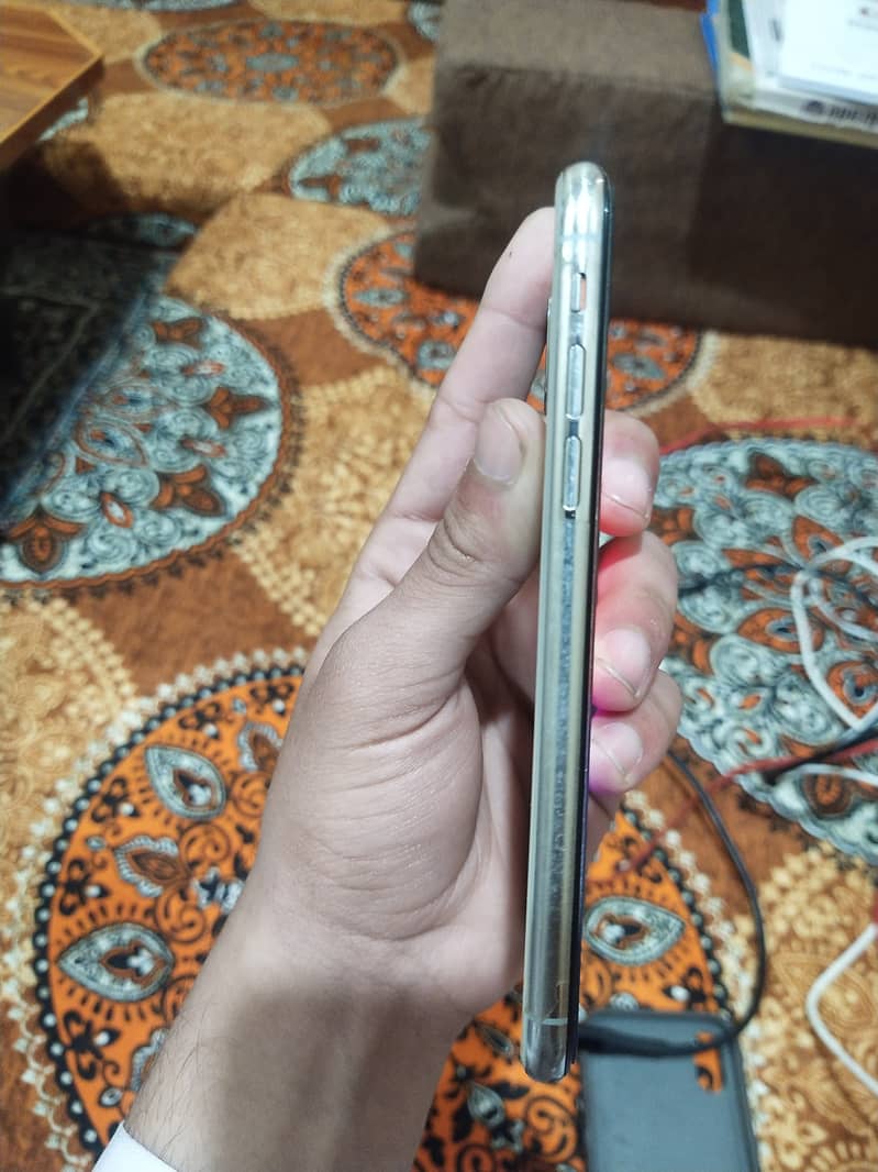 Apple iPhone XS 2