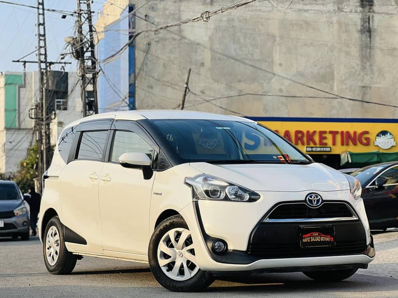 Toyota Sienta 2015 2