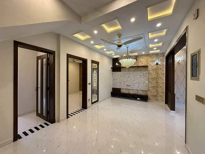 5 MARLA ULTRA LUXURY MODREN HOUSE FOR SALE IN TULIP EXT SECTOR C BAHRIA TOWN LAHORE 9