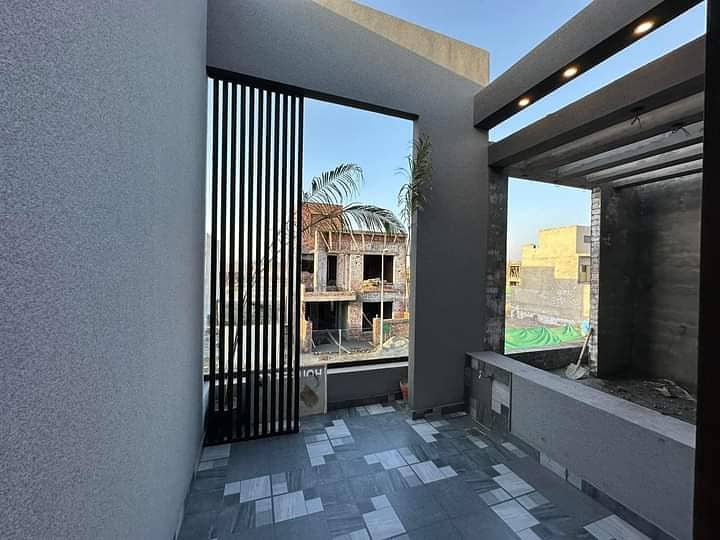 5 MARLA ULTRA LUXURY MODREN HOUSE FOR SALE IN TULIP EXT SECTOR C BAHRIA TOWN LAHORE 10