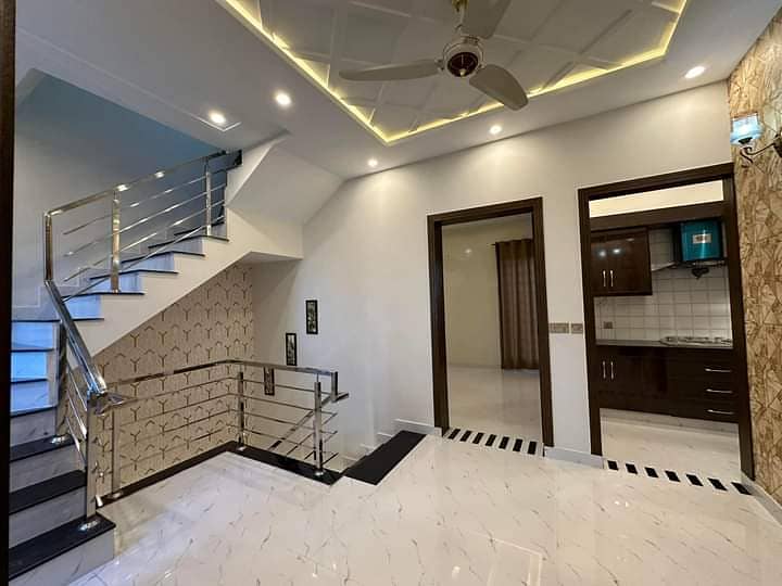 5 MARLA ULTRA LUXURY MODREN HOUSE FOR SALE IN TULIP EXT SECTOR C BAHRIA TOWN LAHORE 14