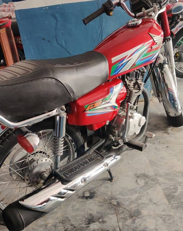 Honda 125 22/23 antique 7