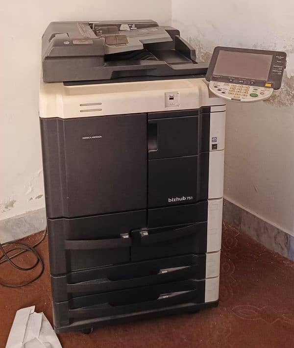 Konica Minolta Bizhub 751(one) 1