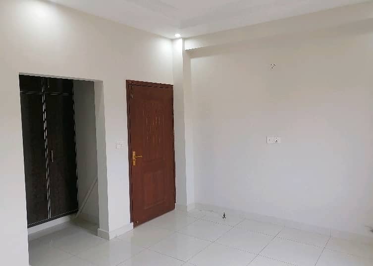 Ideal Flat For rent In Askari 11 - Sector B 3