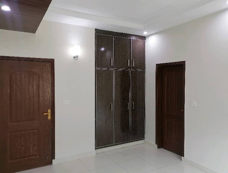 Ideal Flat For rent In Askari 11 - Sector B 7