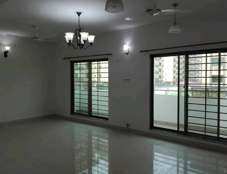 12 Marla Flat For rent In Askari 11 - Sector B Lahore In Only Rs. 90000 2