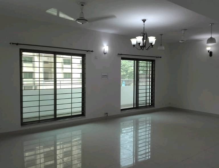 Idyllic Flat Available In Askari 11 - Sector B For rent 4