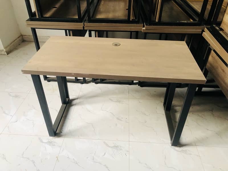 Desktop office Tables 4