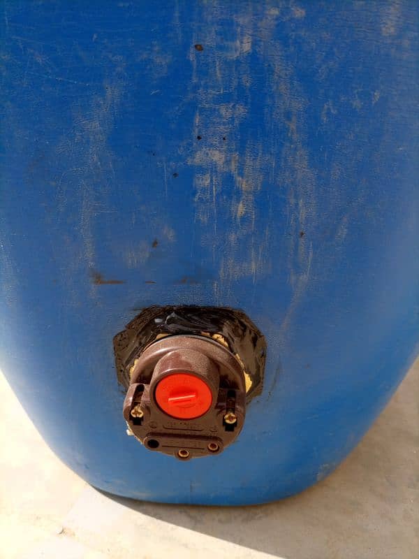 DRUM GEYSER 70 LITER URGENT SALE 4