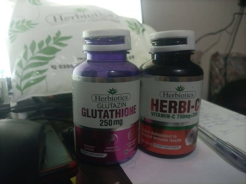 Herbiotics Herbi C vitamin C skin whitening 0