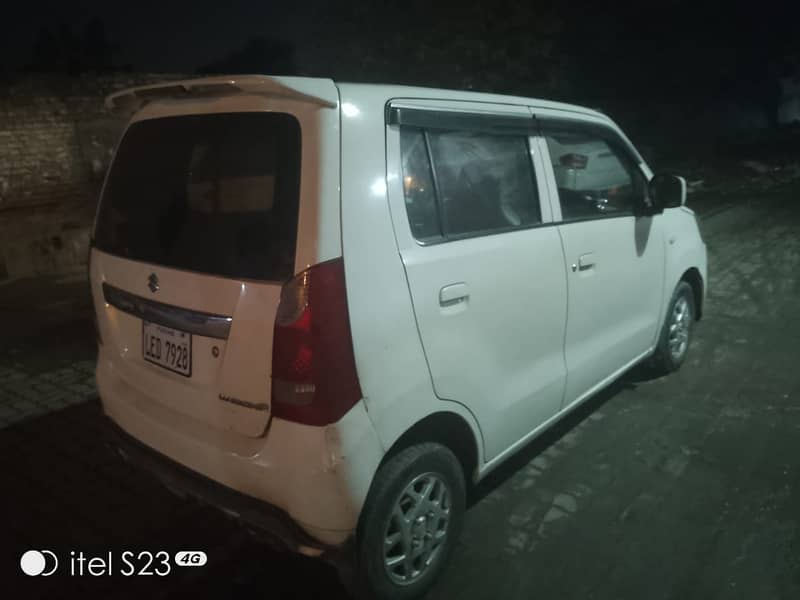 Suzuki Wagon R 2018 3