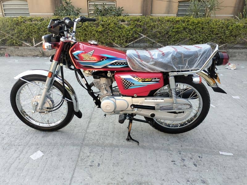 Honda CG125 model 2024 Islamabad number 03055228242 1