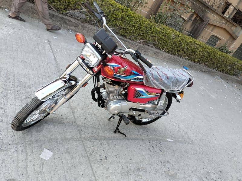 Honda CG125 model 2024 Islamabad number 03055228242 12